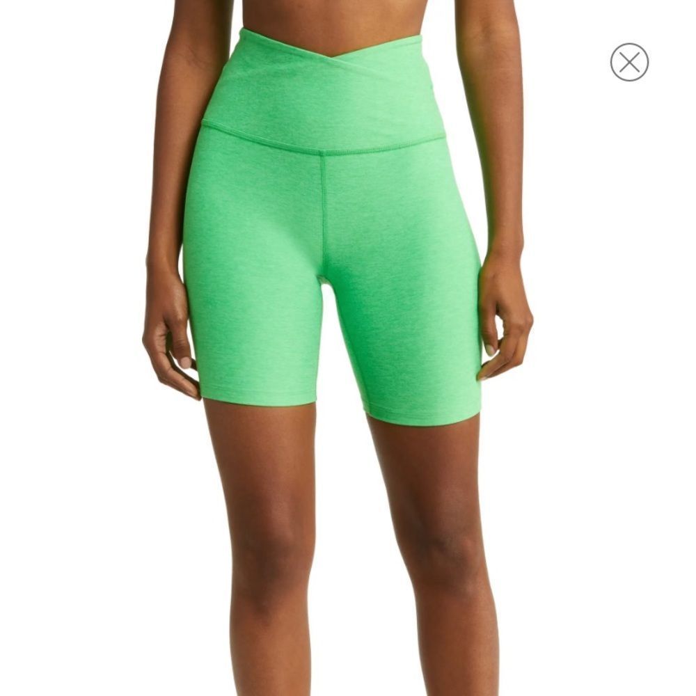 Beyond Yoga At Your Leisure Gusoc Blue High Waist Bike Shorts NWT - Small